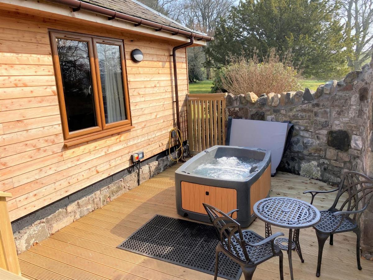 Pheasant Lodge With Hot Tub Forgandenny Екстериор снимка