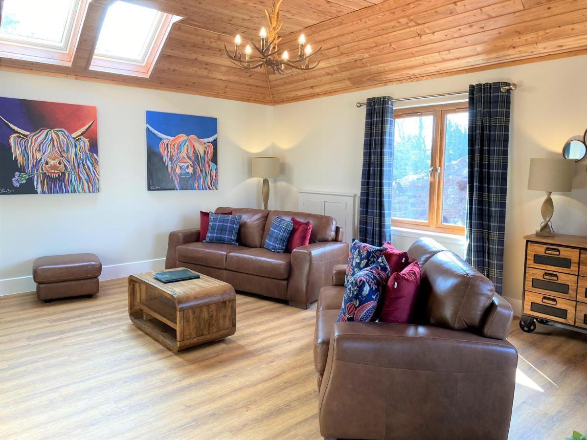 Pheasant Lodge With Hot Tub Forgandenny Екстериор снимка
